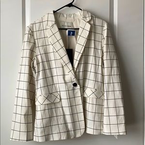 Cute stretchy blazer!